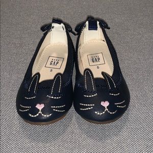 Gap Kids navy bunny flats size 5.